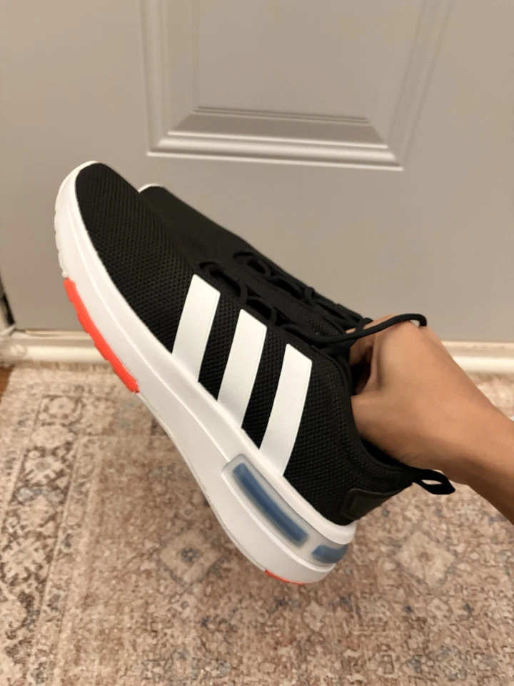 Adidas Racer TR23 K Runner para niño TALLA 6 - EE. UU. - en negro - NUEVO Foto 1 de 4