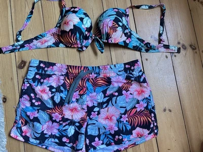 Bikini , von Mangoon 42C - Bild 1 von 4