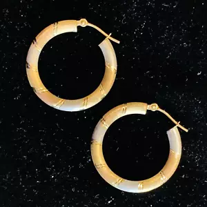 14K Tri Color Gold Hoop Earrings 3mm Diamond Cut 1.5gr White Yellow Rose Gold 1” - Picture 1 of 7