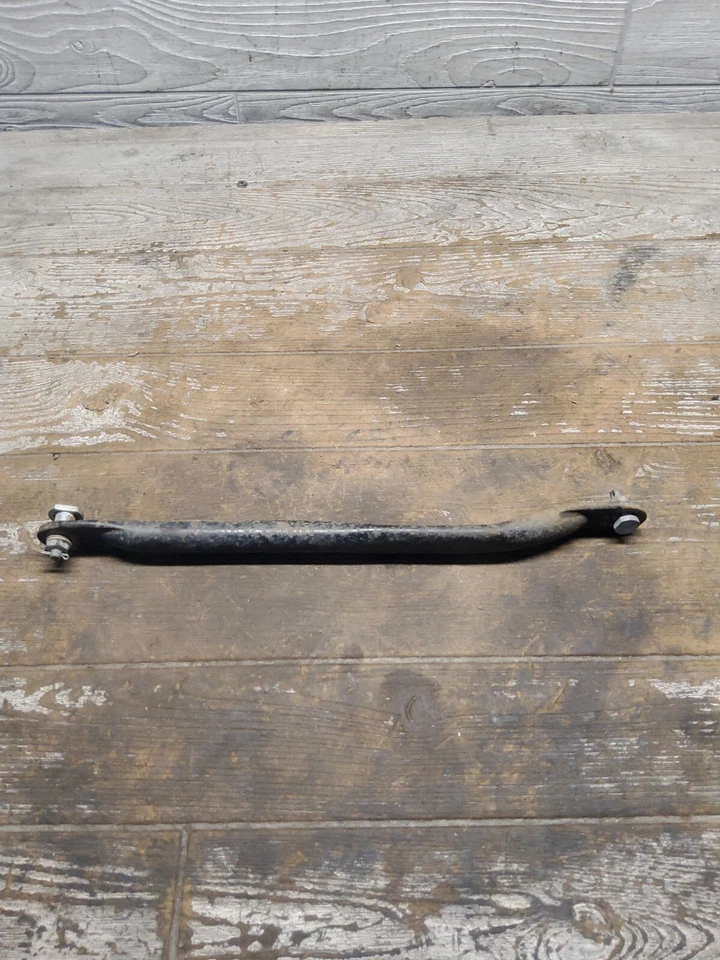 1980 80 76-83 YAMAHA XS400 XS 400 SPECIAL SWING ARM SWINGARM TORQUE BAR - Image 1 of 4