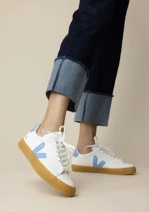 Veja Campo Leather Sneaker Extra White/Aqua/Gum Sole sz 39EU/8US New in Box - Picture 1 of 8