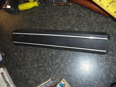 Ford Mustang 1979-1982 moldura E1DZ-17k832-a NOS 1979-1982 Foto 1 de 2