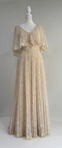 70s VTG Lace Angel Sleeve Cape Maxi Dress Accordion Pleated Cream Gown Sz 10 - Picture 1 of 11
