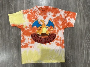 Pokémon Charizard T-Shirt short sleeve size L - Picture 1 of 3