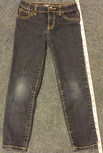 Used CAT and JACK Stretch Straight Leg Blue Jeans Size 6 Youth Adjustable Waist. - Picture 1 of 8