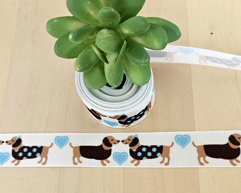 7/8" (1 YD) Dachshund Weiner Dog Grosgrain Ribbon Animal Love Hearts - Image 1 of 1