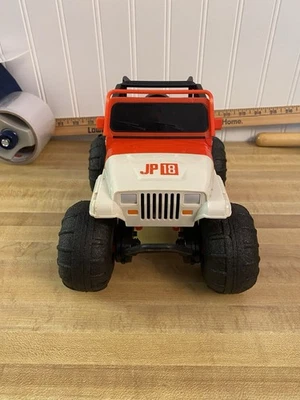 Jeep Wrangler JP #18 Jada Toys Jurassic Park usado sin control remoto ni batería Foto 1 de 4