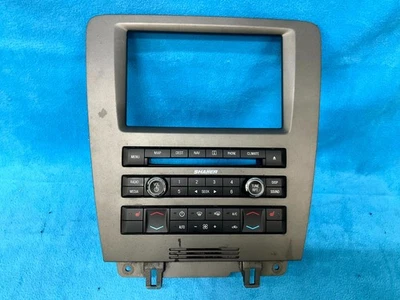 Оригинальный ободок радионавигации климат-контроля для Ford Mustang 2011-2014 годов выпуска BR3T-18A802-BD - Изображение 1 из 4