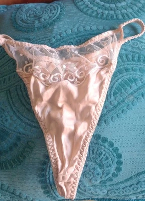 Rare VTG Victoria's Secret 100% Silk String Embroidered Thong Panty Size Lg Y2k - Image 1 of 4