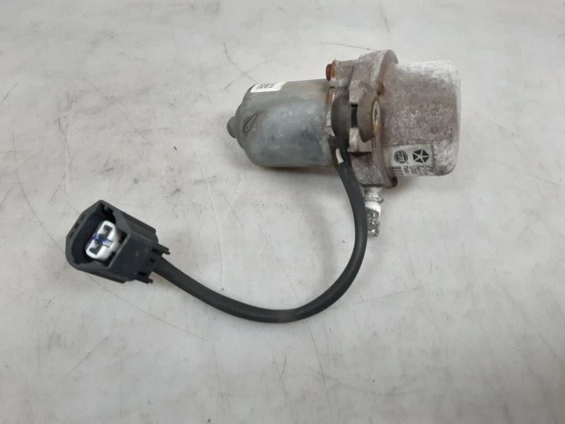 Bomba de aire delantera de vacío Jeep JK Wrangler OEM 2012 2013 2014 2015 2016 2017 84491 Foto 1 de 4
