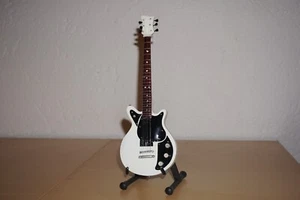 25cm MiniGitarre Mosrite white guitar. Raum Deko, Brian May ähnlich.(10-122) - Bild 1 von 1