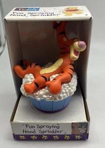 Nuevo en caja Disney Winnie the Pooh Tigger divertido rociar juguete de agua manual - Imagen 1 de 5