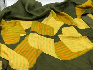 Bufanda cuadrada de seda para mujer John Wanamaker hecha en Italia verde amarillo 30"x30" - Imagen 1 de 12