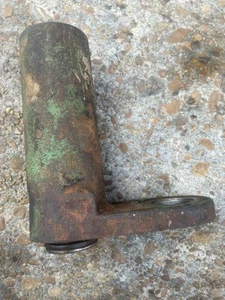R65270 John Deere Shifter Support - Picture 1 of 2