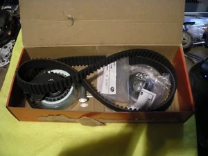 Kit distribuzione GATES K025650XS ALFA FIAT OPEL SAAB SUZUKI - Foto 1 di 2