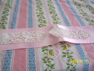 Ancienne application. Lot de 2 en dentelle . Superbe. Réf 206 - Photo 1/4