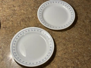 CORELLE BY CORNING 7 3/16" BREAD PLATES 'NORMANDY' RED & BLUE FLOWERS (set Of 2) - Picture 1 of 8