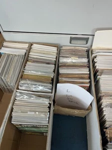 25 Comic Book Lot- Mixed Assortment - All Years - Marvel, DC, and More - Picture 1 of 6