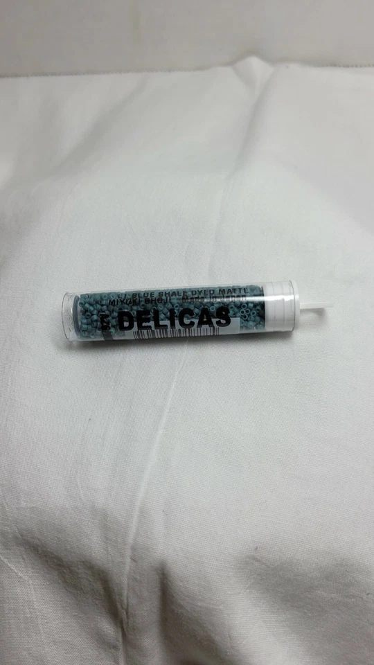 Miyuki Delica 11/0 - Pizarra teñida mate opaca - 7,5 gramos (DB0792) Foto 1 de 1