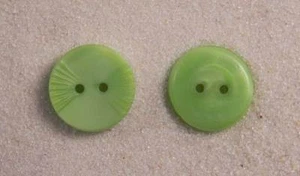 Button Set Satin Glass Asparagus Green Round Double Fan 1/2” 12mm 20L Czechia - Picture 1 of 1