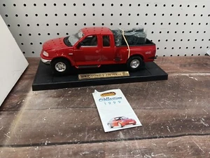 Camión Mira Red Ford F-150 1998, escala 1:18 con cañones de plástico - Imagen 1 de 12