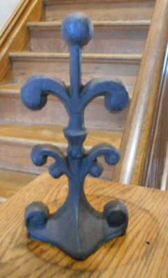 Tope de puerta de hierro fundido Fleur De Lis tapón de puerta decorativo cuña 8" marrón Foto 1 de 2