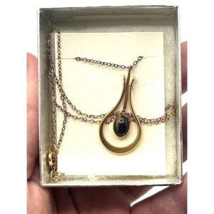 Vintage Avon Tiger Eye Pendant Necklace 14K Gold Filled Women's Jewelry - Picture 1 of 6
