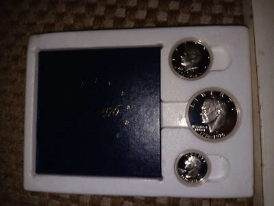 *1776-1976 BICENTENNIAL 3 COIN PROOF SET  #AA104.1 - Image 1 of 3