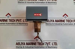 Johnson controls f61kb-11c flow control switch - Picture 1 of 15