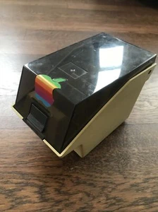 Vintage Apple Computers 3-1/2 Floppy Disk Holder Case With Sticker Storage - Picture 1 of 8