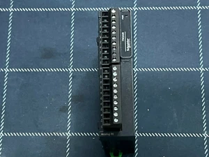 Schneider Electric TM3AI8 Analog Input Modicon Fast Shipping - Picture 1 of 4