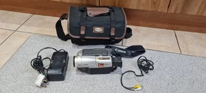 Canon UC8000 Camcorder 440x Zoom 8mm Tape Analog Video Camera, Charger, Bag, T s - Picture 1 of 7