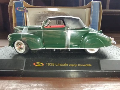 Vintage Signature Models 1936 Lincoln Zephyr Convertible.1:32 Diecast.Dk Green  - Image 1 of 4
