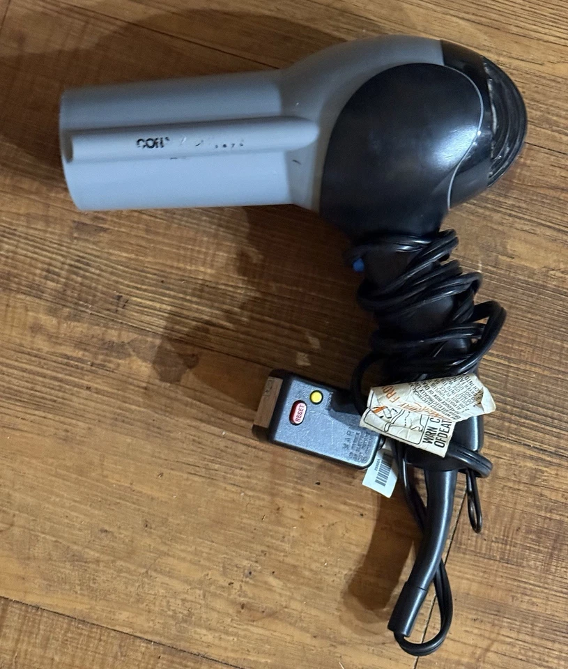 GORGEOUS!❤️CONAIR Hairdryer Works Great! No Issues - Image 1 of 1