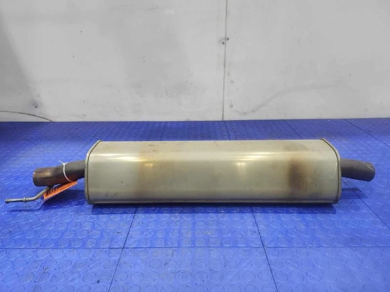 Silenciador de escape intermedio central 15-19 Ram ProMaster City 2,4 L OEM 68261873AA Foto 1 de 4