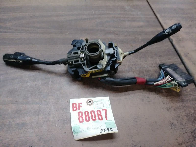 Column Switch Without Intermittent Wiper Fits 82-83 COROLLA 11483 - Image 1 of 1