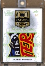 2017-18 Leaf Pearl Magnificent Materials Gold Spectrum Connor McDAVID Patch 1/1