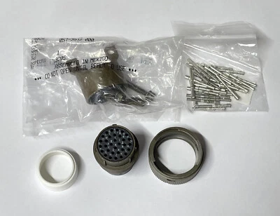 ITT Cannon KPSE 32 Position Circular Connector Plug Crimp Socket KPSE06F18-32S - Image 1 of 4