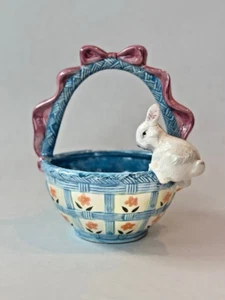 Piatto porta caramelle primaverili lucido in ceramica coniglietto coniglio cesto pasquale disegni 7. 5" - Foto 1 di 6