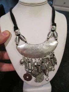 VINTAGE CHICO'S NECKLACE - LARGE STATEMENT - 17" - OFC-R - Picture 1 of 3