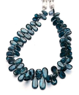 Gema natural cianita verde 7x4 a 13x6 mm forma de pera cuentas briolette hilo 8,5" Foto 1 de 2