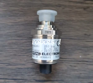 1PC New HYDAC EDS 810-0250-2-081 Pressure Sensor FedEx or DHL - Afbeelding 1 van 2