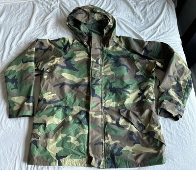 Vintage US Army Parka Jacket Cold Weather Woodland Camo 90s XL Long - Image 1 of 4