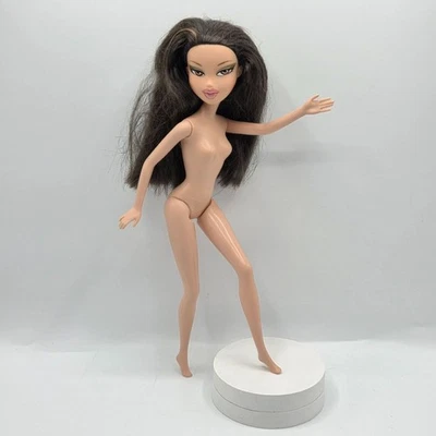 Bratz Adventure Girlz Jade Cabeza en Barbie Cuerpo Muñeca Franken Foto 1 de 4