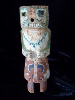 Old Hopi Kachina 娃娃 美洲原住民原始民间艺术 签名 — 第 1/4 张图片