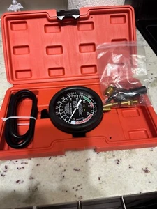 Fuel Pump and Vacuum Tester Gauge, Carburetor Pressure Diagnostics Leakage Tool - Picture 1 of 5