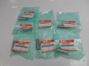 SUZUKI RM80 RM85 RM 80 85 LOT BULK BUY OEM STOCK PISTON PINS 12151-20910 #TH TH - Picture 1 of 4