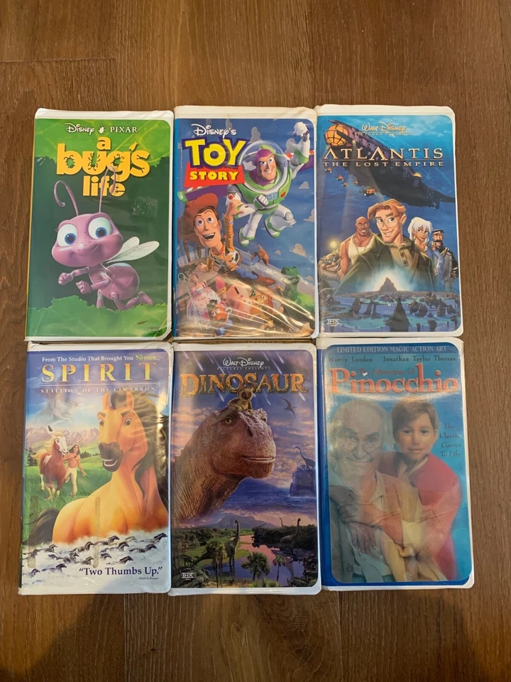 4 Disney VHS Movie Bundle - Bug's Life, Toy Story, Dinosaur & Atlanta + 2 Bonus - Image 1 of 1