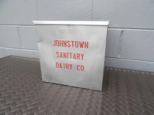 Vintage Johnstown Sanitary Dairy Metal Milk Box Johnstown Pa Milk Bottle - Picture 1 of 8
