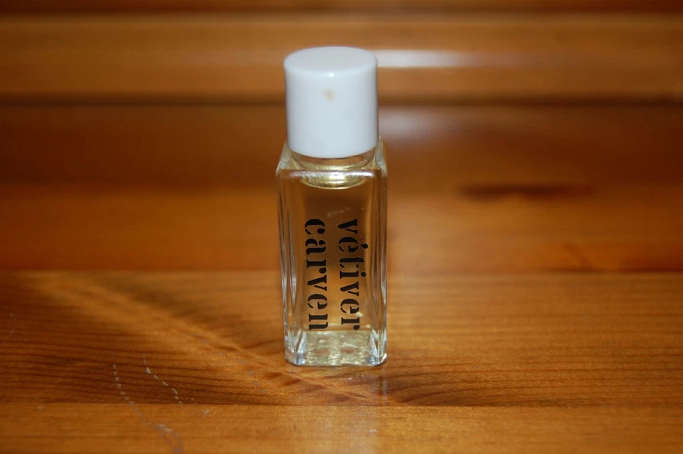 Mini Vetiver Carven vintage para hombre Foto 1 de 1